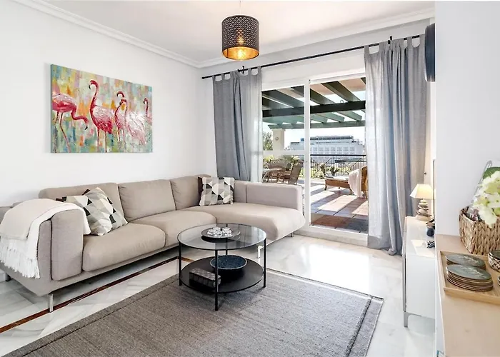 Lcr4 - Large 3-Bedroom Apartment Near Beach *