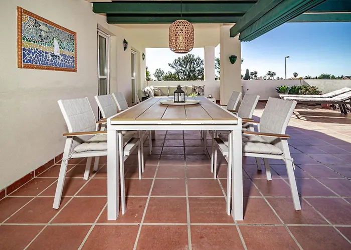 Lcr4 - Large 3-Bedroom Apartment Near Beach アパート マルベーリャ