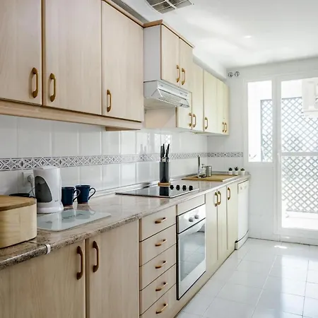 Lcr4- Large 3 Bed Close To Beaches Apartamento