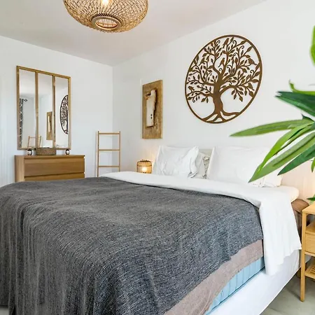 شقة Lcr4 - Large 3-Bedroom Apartment Near Beach ماربيا