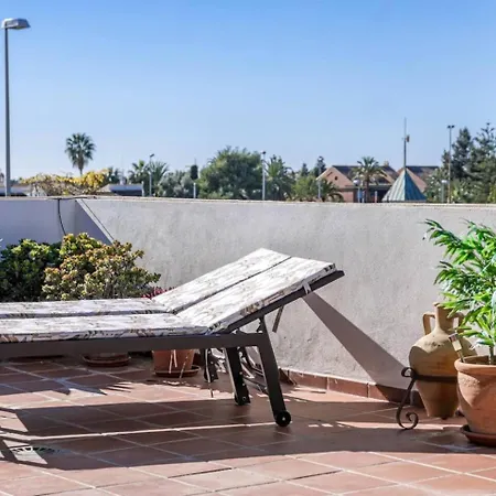 Lcr4 - Large 3-bedroom Near Apartmán Marbella