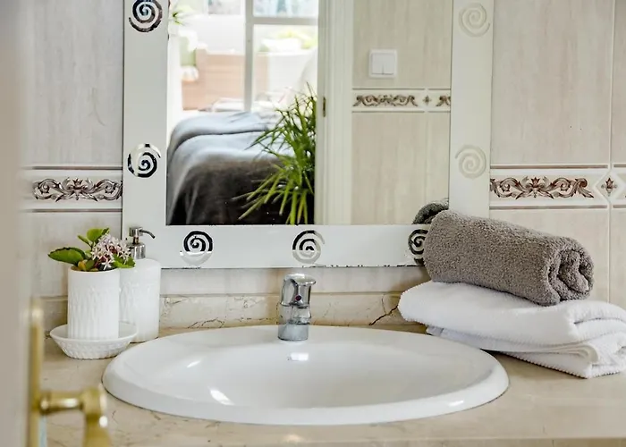 Lcr4 - Large 3-Bedroom Apartment Near Beach Lejlighed *