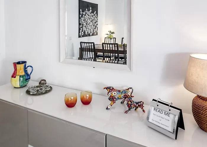 Lejlighed Lcr4 - Large 3-Bedroom Apartment Near Beach *