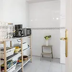Apartamento Lcr4 - Large 3-bedroom Near