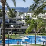 Lcr4 - Large 3-bedroom Near Apartamento Marbella