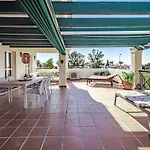 Lcr4 - Large 3-bedroom Near *