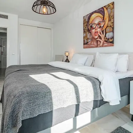 Appartamento Lcr4 - Large 3-Bedroom Apartment Near Beach *